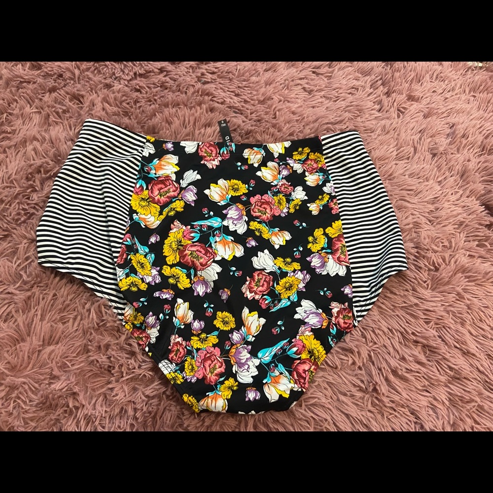 Torrid floral striped swim bottoms - Picture 2 of 5